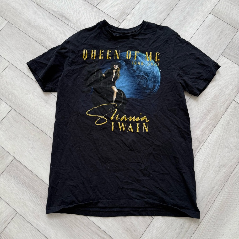 🖤 Shania Twain Queen of Me Tour Graphic T-Shirt